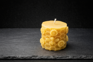 🐝 Premium Bienenwachskerze „Honigwabe“