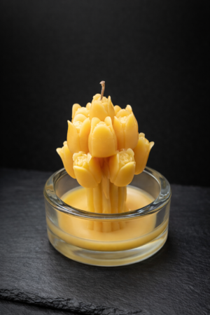 Handgefertigte Bienenwachskerze „Tulpenbukett“