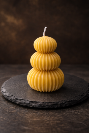 DreiKugel – Skulpturkerze aus Bienenwachs