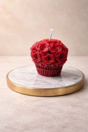 🌹 Rote Rosen-Cupcakekerze – Ein stiller Moment voller Wärme