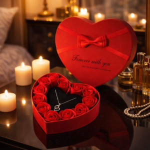 Velvet Heart – Elegante Herzbox mit Halskette