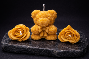 Rosenbär & Rosenlicht Elegantes Kerzen-Set aus reinem Bienenwachs