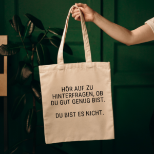 Stofftasche mit Statement – Minimalistisch & Selbstbewusst